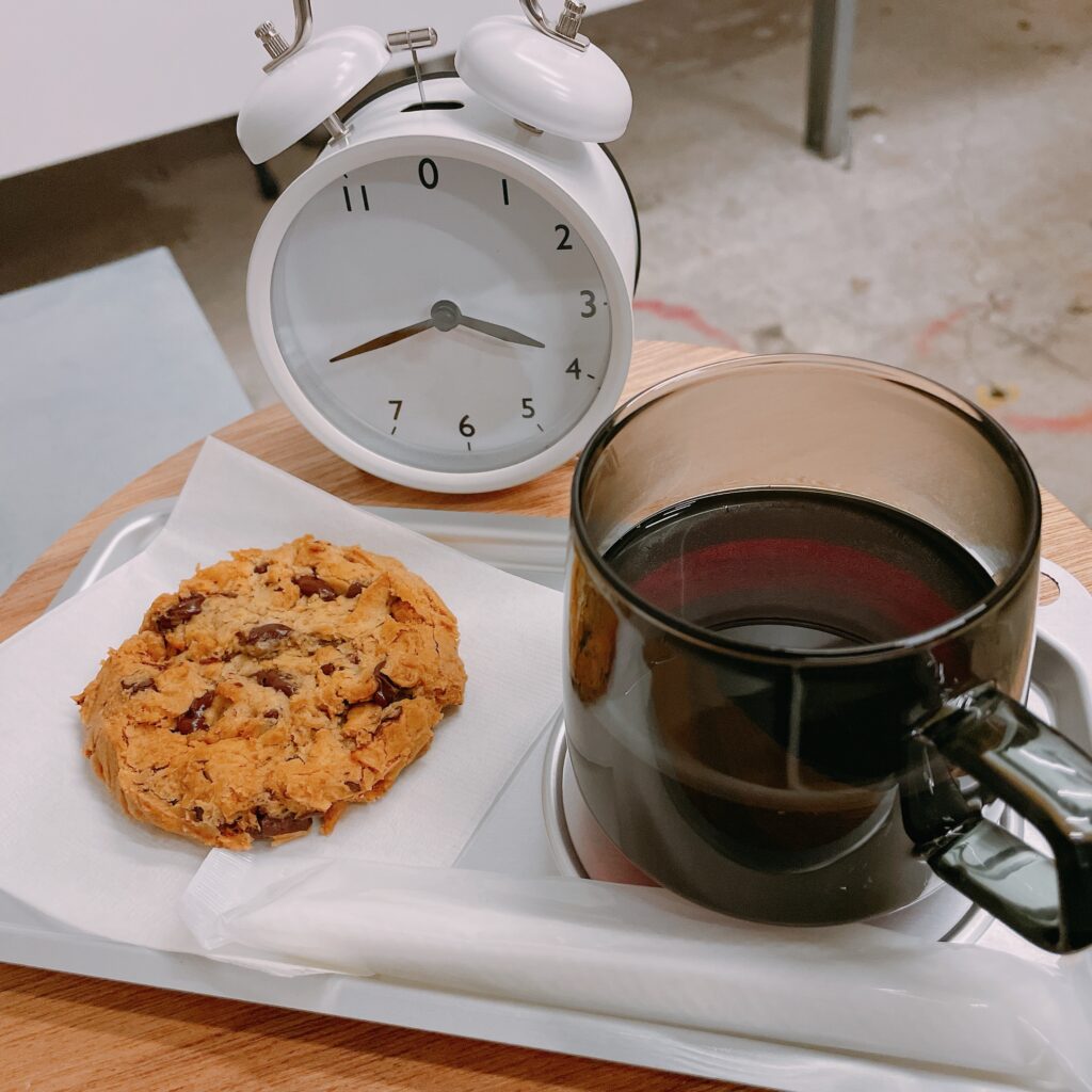 ドリップコーヒー(550円)
チョコクッキー(280円)